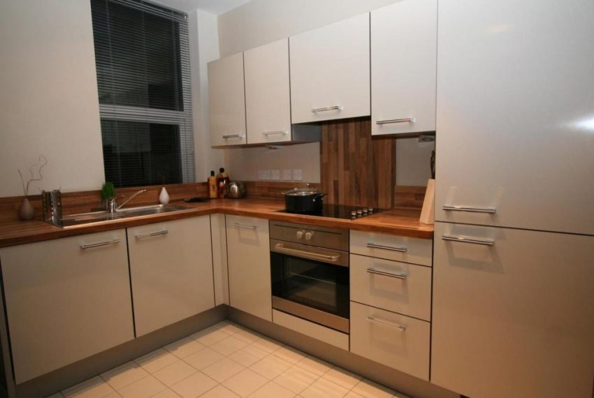 L-mG0l_n_kG2yz1US7P-VA